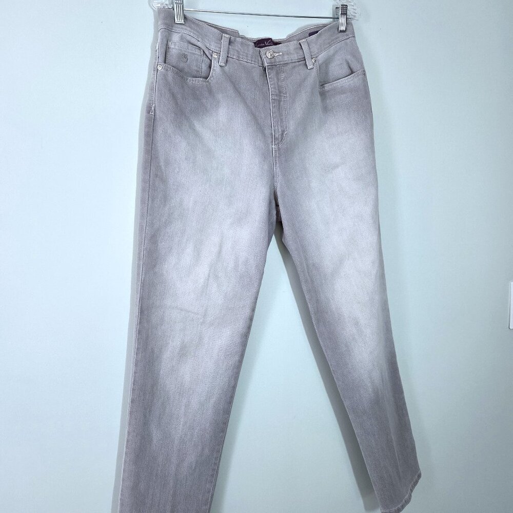 NWOT Gloria Vanderbilt Amanda Gray Straight Leg Jeans Size 14